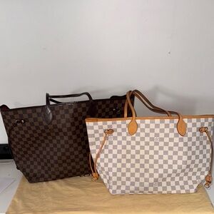 2 Louis Vuitton bags